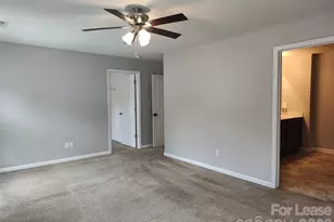 6731 Broad Valley Ct, Charlotte, NC 28216 - Photo 12
