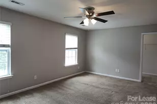 6731 Broad Valley Ct, Charlotte, NC 28216 - Photo 10