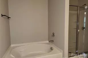 6731 Broad Valley Ct, Charlotte, NC 28216 - Photo 14