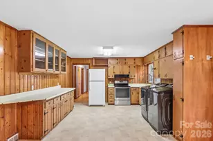 131 & 135 Boyd Ave, Waynesville, NC 28786 - Photo 14