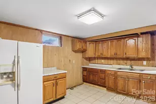 131 & 135 Boyd Ave, Waynesville, NC 28786 - Photo 26