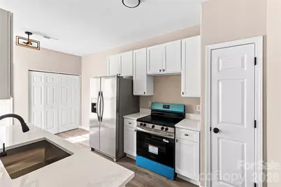 14718 Lions Pride Court, Charlotte, NC 28278 - Photo 6