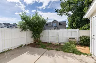 14718 Lions Pride Ct, Charlotte, NC 28278 - Photo 28