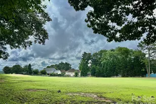 413 Eastwood Dr, Salisbury, NC 28146 - Photo 2