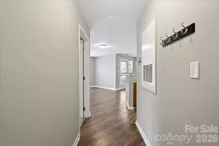 9810 Campus Walk Ln, Charlotte, NC 28262 - Photo 2