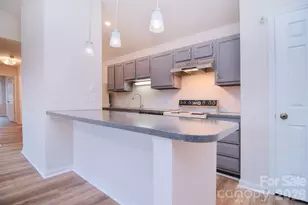 6120 Meadow Rose Ln, Charlotte, NC 28215 - Photo 14