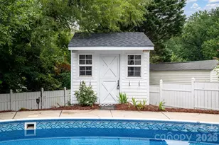 3412 Pondridge Ct, Charlotte, NC 28269 - Photo 26