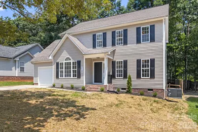 2149 Charles Towne Court, Kannapolis, NC 28083 - Photo 2