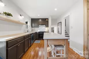 5407 Autumn End Cir, Charlotte, NC 28212 - Photo 8