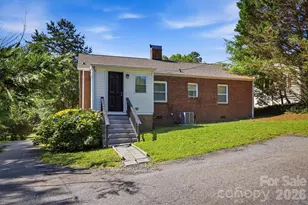 1060 14th Ave NW, Hickory, NC 28601 - Photo 4