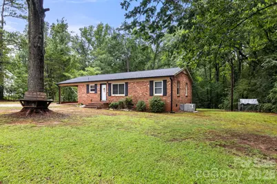 3104 University Drive, Lancaster, SC 29720 - Photo 4