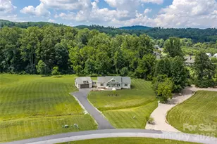 90 Saddle Club Ln, Hendersonville, NC 28739 - Photo 2