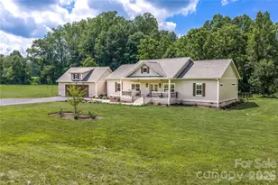 90 Saddle Club Ln, Hendersonville, NC 28739 - Photo 1