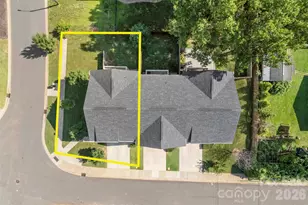 543 Greystone Rd, Charlotte, NC 28209 - Photo 2