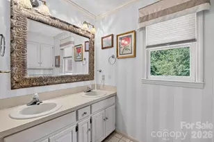 1001 Plantation Dr NE, Lenoir, NC 28645 - Photo 30