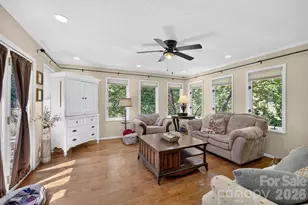 1001 Plantation Dr NE, Lenoir, NC 28645 - Photo 18