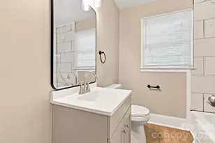 3708 Carlyle Dr, Charlotte, NC 28208 - Photo 6