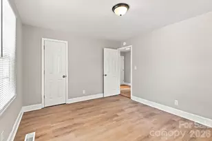 3708 Carlyle Dr, Charlotte, NC 28208 - Photo 10