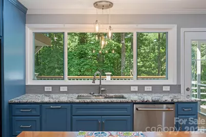 200 35th Avenue NW #5, Hickory, NC 28601 - Photo 6