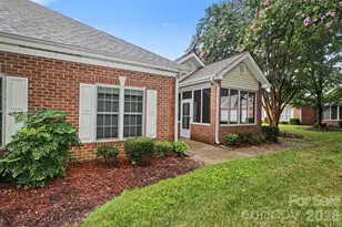 9807 Whispering Willow Ct, Charlotte, NC 28210 - Photo 28