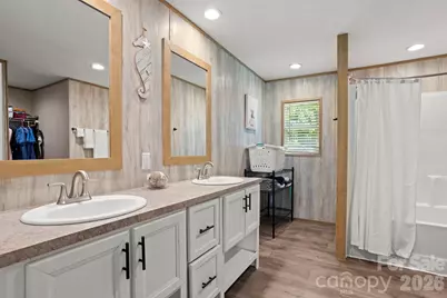 18 Moss Lane, Hendersonville, NC 28792 - Photo 10