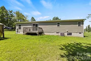 18 Moss Ln, Hendersonville, NC 28792 - Photo 16
