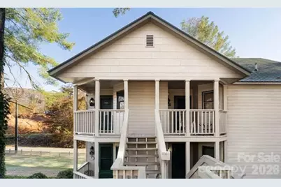 160 Whitney Boulevard Building B/ # 12, Lake Lure, NC 28746 - Photo 2