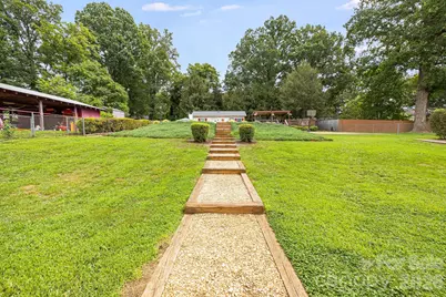 318 Sharon Avenue NW, Lenoir, NC 28645 - Photo 42