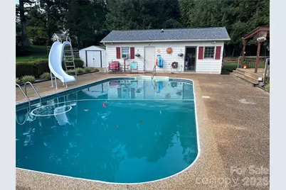 318 Sharon Avenue NW, Lenoir, NC 28645 - Photo 40