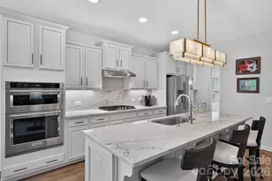 5064 Stonehill Ln, Matthews, NC 28104 - Photo 16