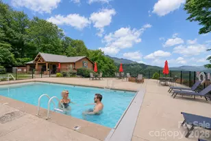 508 Overlook Dr, Burnsville, NC 28714 - Photo 2