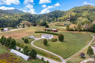 378 Yates Cove Rd, Waynesville, NC 28785 - Photo 2