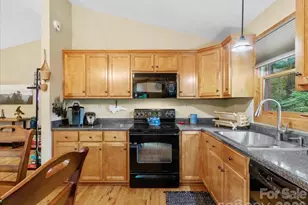 67 Hawks Lndg, Burnsville, NC 28714 - Photo 10