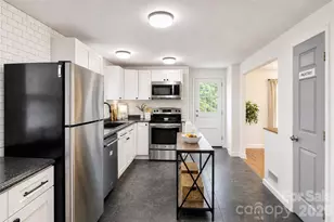 317 Balsam Dr, Waynesville, NC 28786 - Photo 6