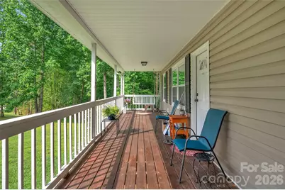 1095 E Prince Road, Landrum, SC 29356 - Photo 2