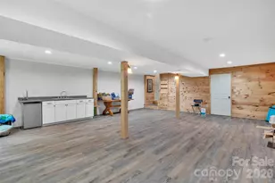1095 E Prince Rd, Landrum, SC 29356 - Photo 22