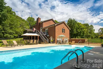 1413 Windemere Lane, Hickory, NC 28602 - Photo 8
