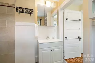 28 Woodlawn Ave, Asheville, NC 28801 - Photo 30
