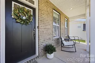5821 Casper Dr, Charlotte, NC 28214 - Photo 2