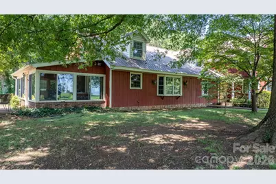 2097 Hermit Trail, Newton, NC 28658 - Photo 4