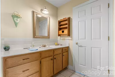2097 Hermit Trail, Newton, NC 28658 - Photo 32