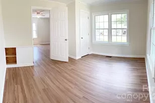 2827 E Long Ave, Gastonia, NC 28054 - Photo 10