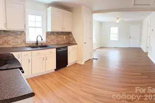 2827 E Long Ave, Gastonia, NC 28054 - Photo 8