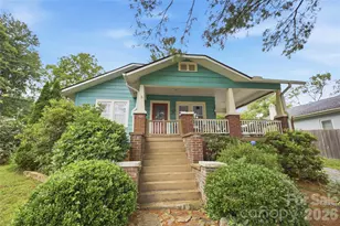 1207 Willow Rd, Hendersonville, NC 28739 - Photo 2
