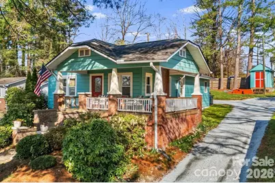 1207 Willow Road, Hendersonville, NC 28739 - Photo 1