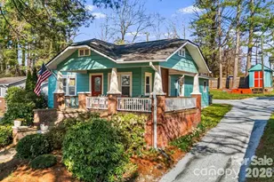 1207 Willow Rd, Hendersonville, NC 28739 - Photo 1