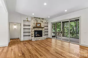 318 Mountain Home Trl, Brevard, NC 28712 - Photo 10
