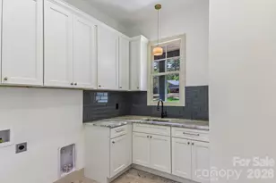 318 Mountain Home Trl, Brevard, NC 28712 - Photo 22