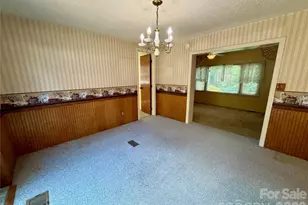 5 Dewberry Dr, Hendersonville, NC 28792 - Photo 28