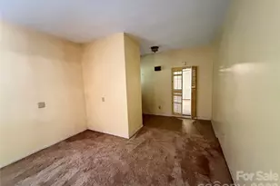 5 Dewberry Dr, Hendersonville, NC 28792 - Photo 30